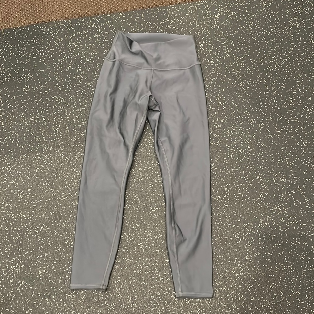 Dark gray Alo leggings. Size woman’s medium.